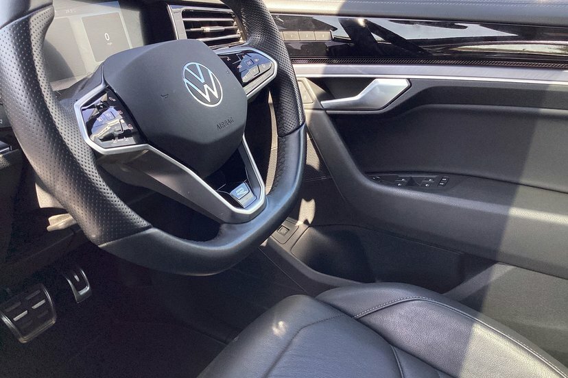 Volkswagen Touareg Elegance Black #22