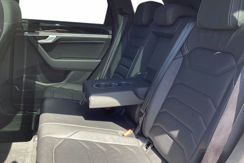 Volkswagen Touareg Elegance Black #8