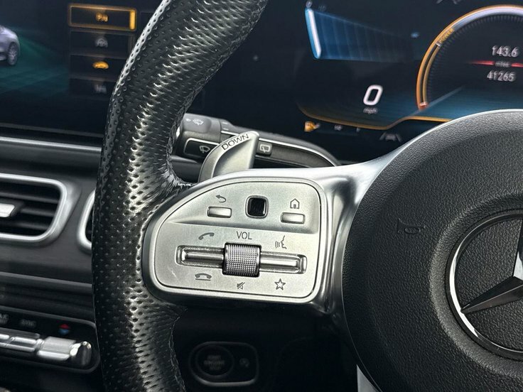 Mercedes-Benz GLE Class 2.0 Gle300d Amg Black #57