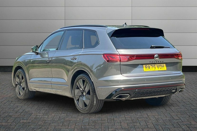 Volkswagen Touareg 3.0 V6 Tdi Final Edition Suv Tiptronic Grey #3