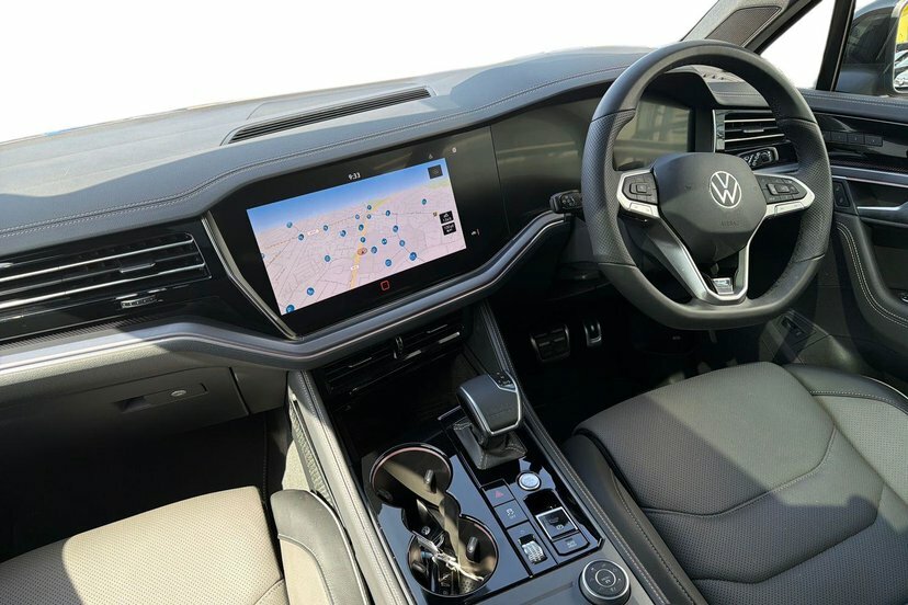 Volkswagen Touareg 3.0 V6 Tdi Final Edition Suv Tiptronic AO75GDE Black #2
