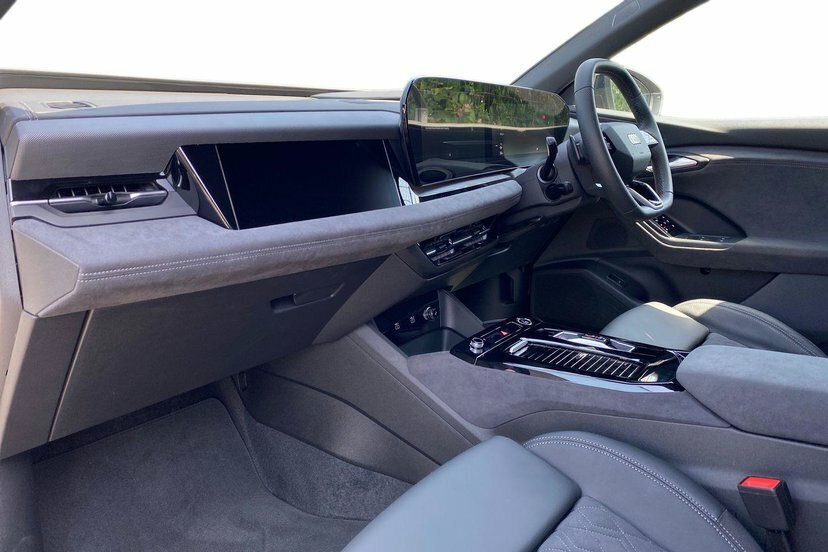 Audi Q6 E-Tron 100Kwh Edition 1 Sportback Quatt White #2