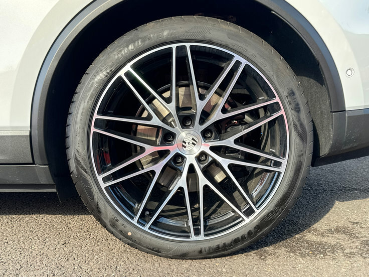 Porsche Macan 100Kwh Suv 360 Ps HN26FHS Grey #6
