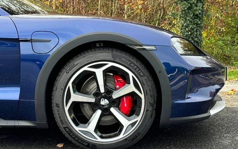 Porsche Taycan 320Kw 4 105Kwh Grey #20