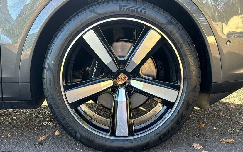 Porsche Cayenne 3.0T V6 Black Edition Coupe Tiptronics Grey #4