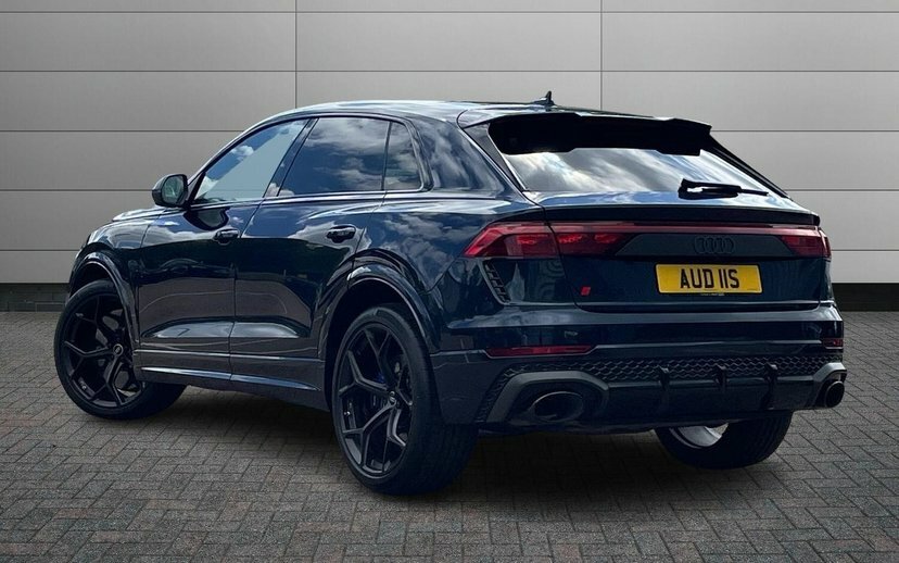 Audi RSQ8 4.0 Tfsi V8 Performance Carbon Black Suv Petro Blue #3