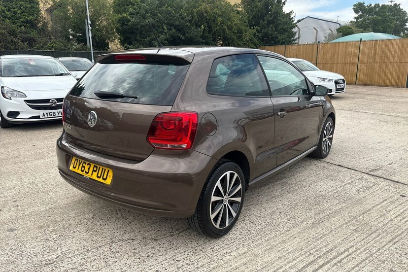 Volkswagen Polo Match Edition White #22