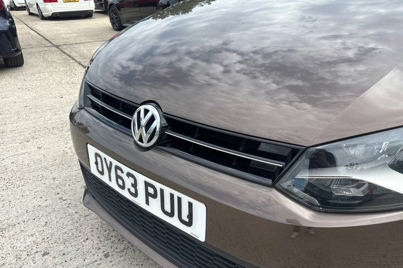 Volkswagen Polo Match Edition White #14