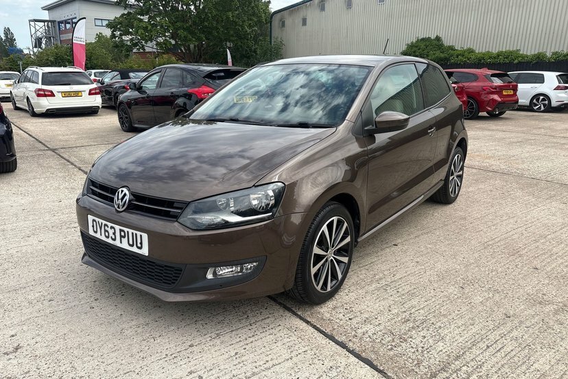 Volkswagen Polo Match Edition White #13