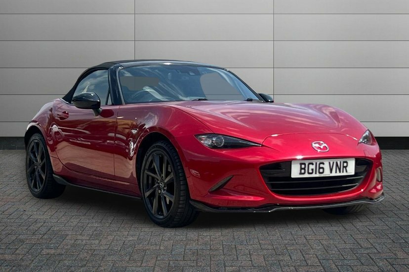 Mazda MX-5 2.0 Skyactiv-g Sport Recaro Convertible Red