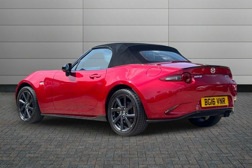 Mazda MX-5 2.0 Skyactiv-g Sport Recaro Convertible Red #3
