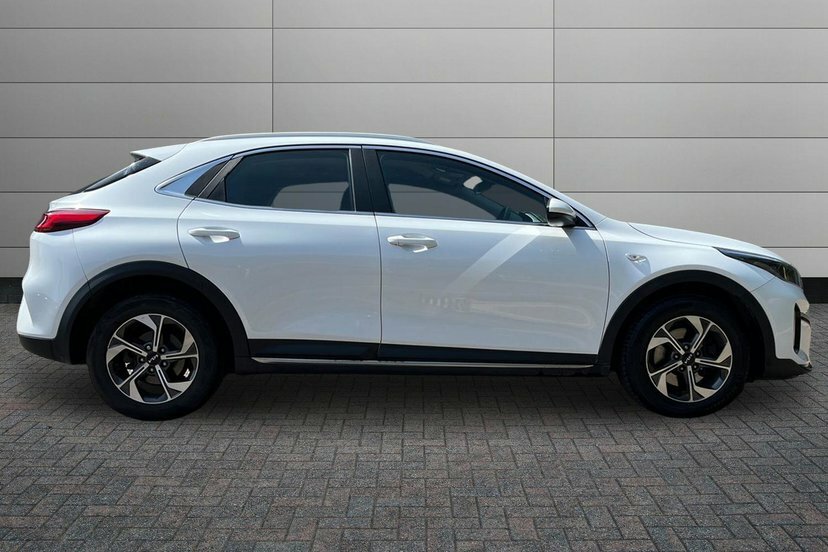 Kia Xceed 1.5 T-gdi 2 Suv 158 Bhp White #4
