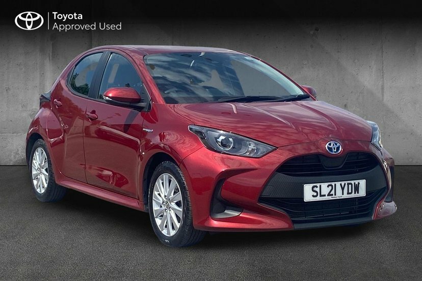 Toyota Yaris 1.5 Vvt-h Icon Hatchback Hybrid E-cvt Red