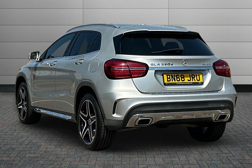 Mercedes-Benz GLA Class Gla220d Amg Line Premium Suv BN68JRU Silver #2