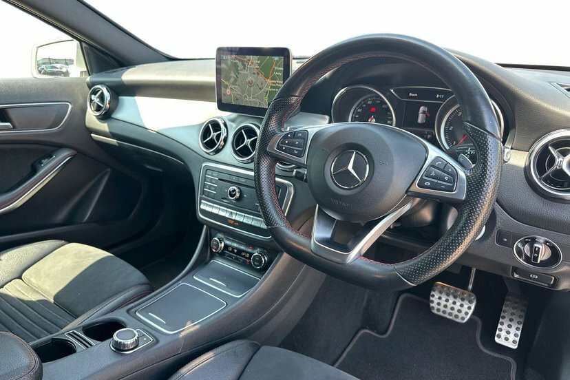 Mercedes-Benz GLA Class Gla220d Amg Line Premium Suv BN68JRU Silver #5