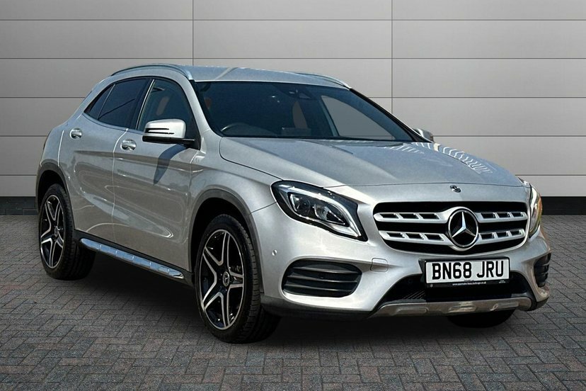 Mercedes-Benz GLA Class Gla220d Amg Line Premium Suv Silver