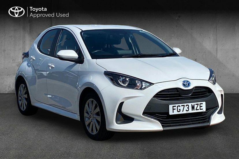 Toyota Yaris 1.5 Vvt-h Icon Hatchback Hybrid E-cvt White