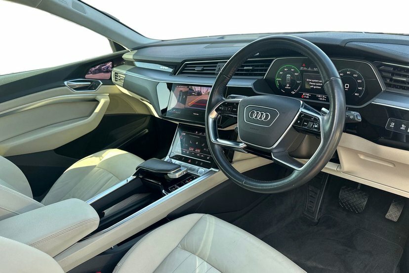 Audi E-tron 55 Suv Quattro 95Kwh 408 Ps Blue #6