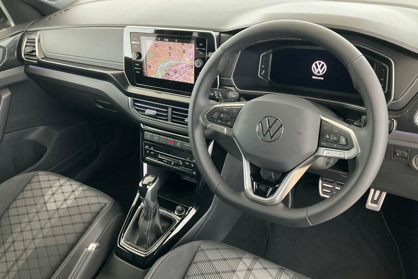 Volkswagen T-Cross 1.0 Tsi R-line Suv Dsg 115 Ps Black #6