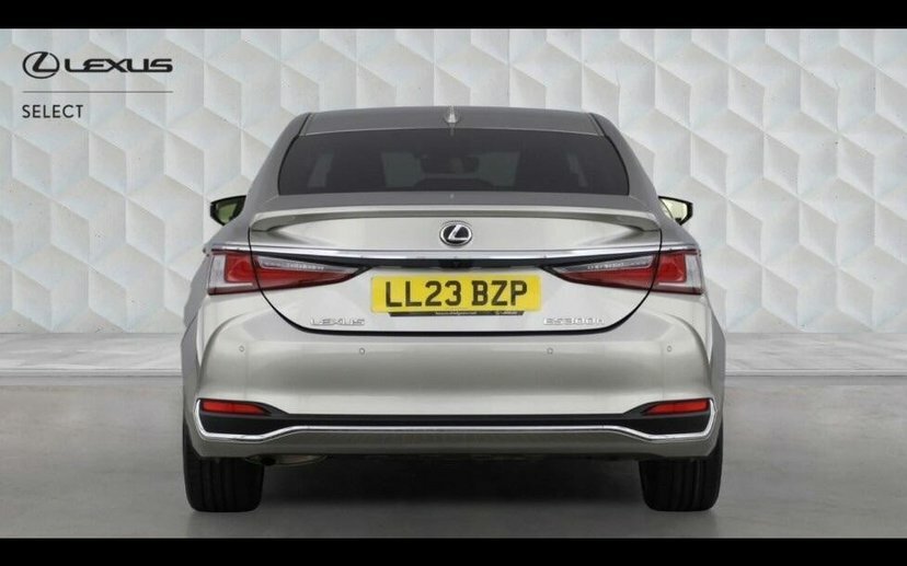 Lexus ES 2.5 300H Premium Edition Saloon Hybrid  #5