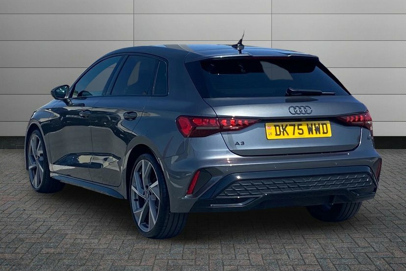 Audi A3 1.5 Tfsi Black Edition Sportback S Tron DK75WWD Grey #3