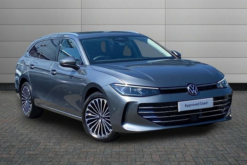 Volkswagen Passat 1.5 Etsi Mhev Elegance Estate Hybrid Ds 