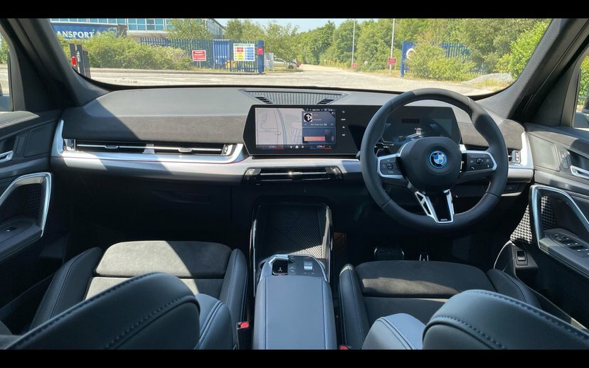 BMW iX1 20 66.5Kwh M Sport Suv Edrive 1 Black #4