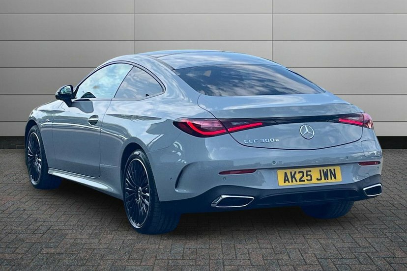 Mercedes-Benz CLE Class Cle 450 4Matic Amg Line Premium Plus Cabriolet Black #2