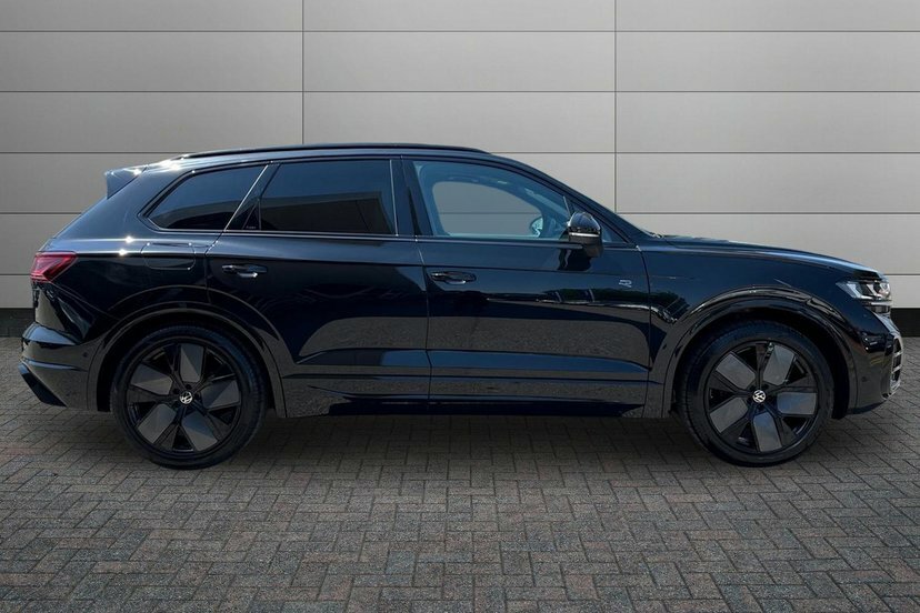 Volkswagen Touareg 3.0 V6 Tdi Final Edition Suv Tiptronic Black #4