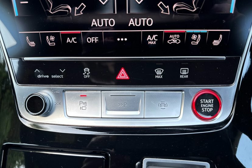 Audi RSQ8 Rs Q8 Tfsi Quattro Carbon Black Tiptronic Black #35