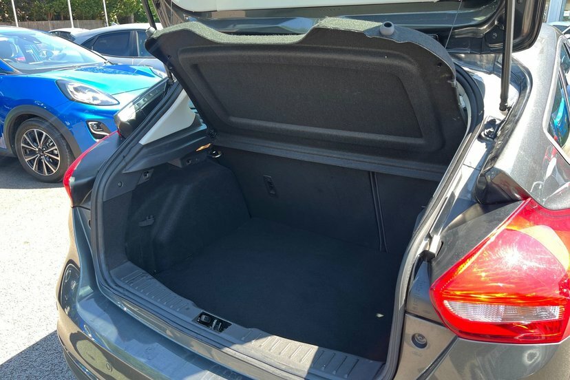 Ford Focus 1.5T Ecoboost St-line Euro 6 Ss  #9