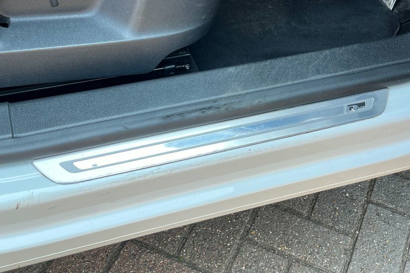 Volkswagen Tiguan  Grey #12