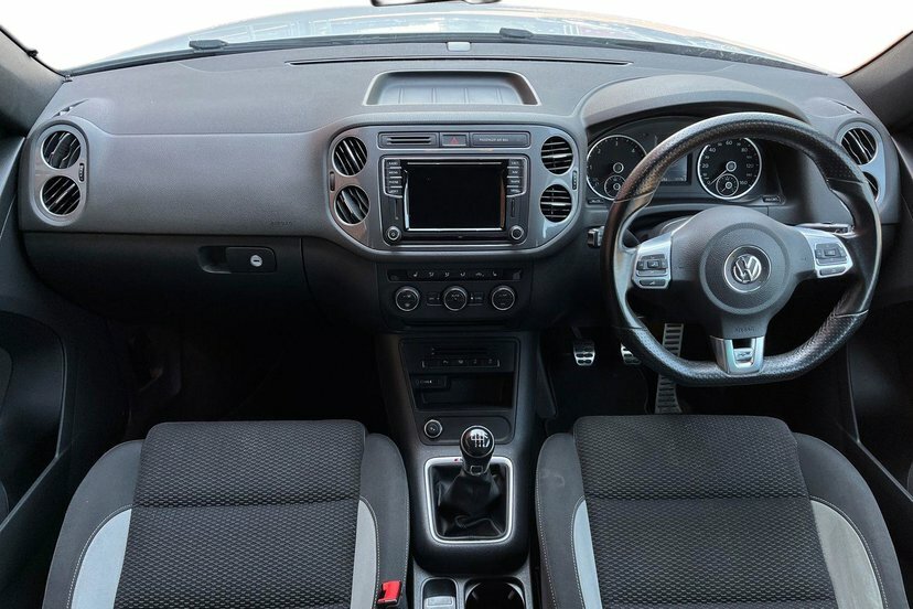 Volkswagen Tiguan 2.0 Tdi Bluemotion Tech R-line Suv Manu White #5