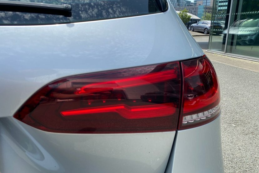 Mercedes-Benz B Class B 200 Sport 5-Door Red #22