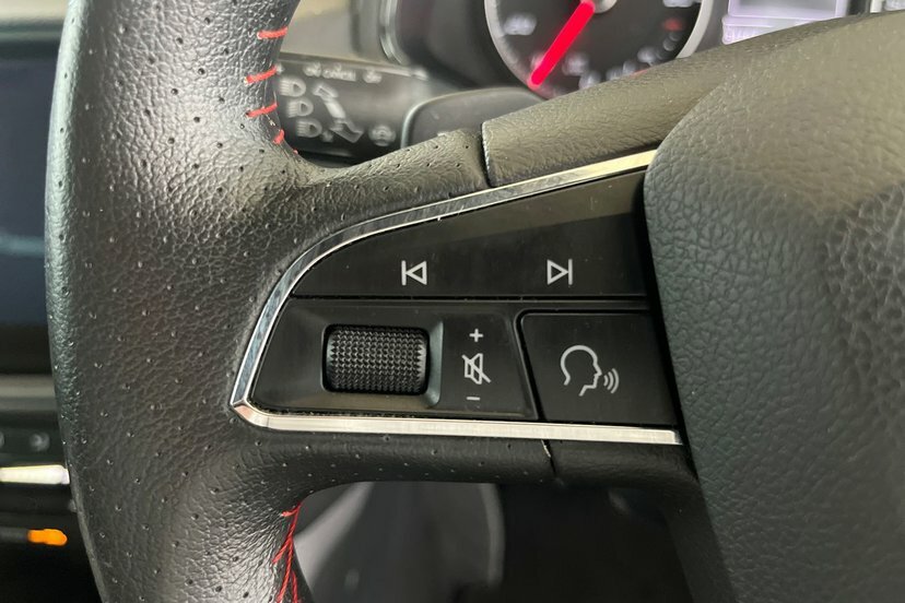 Seat Arona Seat Hatchback 1.6 Tdi 115 Se Technology Lu White #42