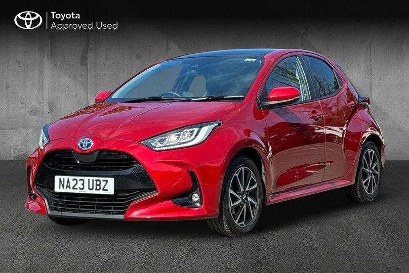Toyota Yaris 1.5 Vvt-h Design Hatchback Hybrid E-cvt Red #3