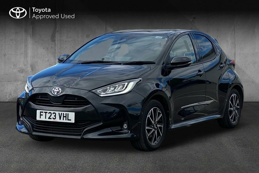 Toyota Yaris 1.5 Vvt-h Design Hatchback Hybrid E-cvt Black #3