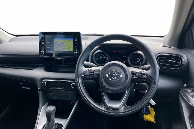 Toyota Yaris 1.5 Vvt-h Design Hatchback Hybrid E-cvt Black #6