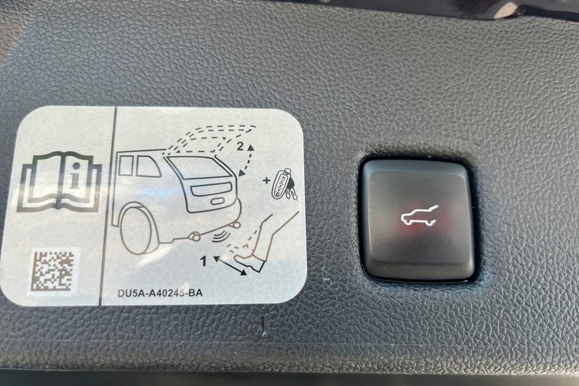 Ford Kuga St-line X Edition 2.5 Fhev White #13