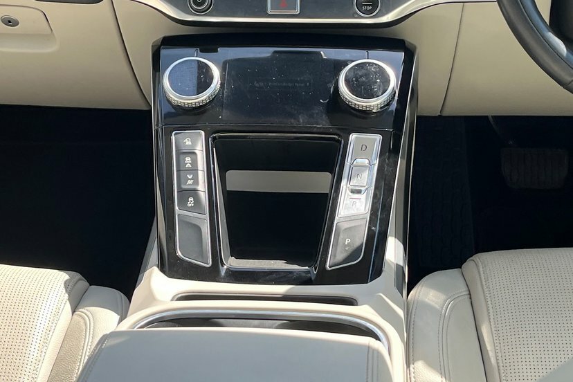 Jaguar I-Pace 294Kw Ev400 Se 90Kwh 11Kw Charger Grey #19