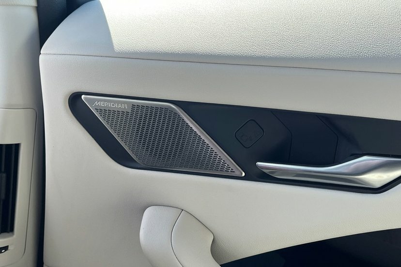 Jaguar I-Pace 294Kw Ev400 Se 90Kwh 11Kw Charger Grey #17