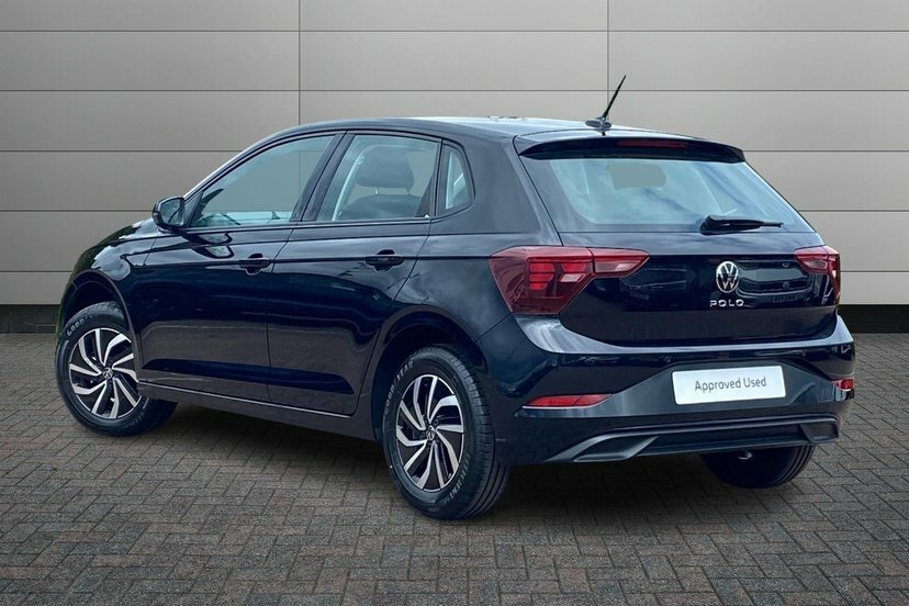 Volkswagen Polo 1.0 Tsi Life Hatchback 95 Ps Black #3