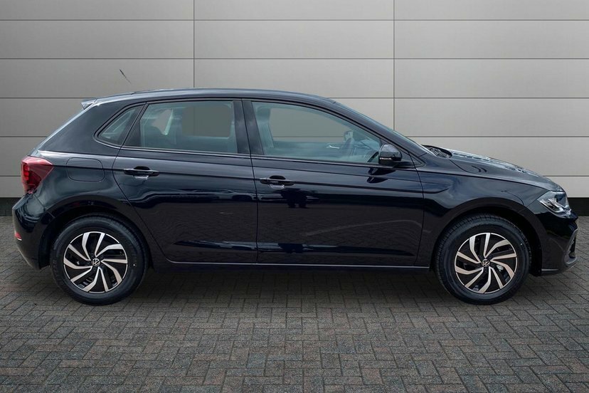 Volkswagen Polo 1.0 Tsi Life Hatchback 95 Ps Black #4