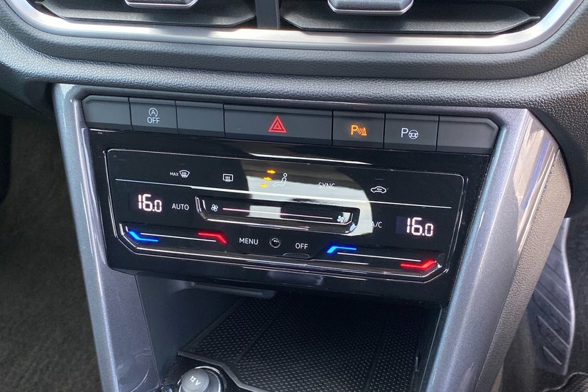 Volkswagen T-Roc 1.5 Tsi Evo Active Dsg Grey #9