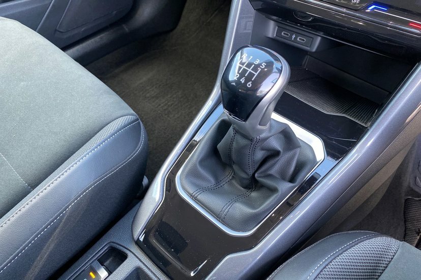 Volkswagen T-Roc 1.5 Tsi Evo Active Dsg Grey #10
