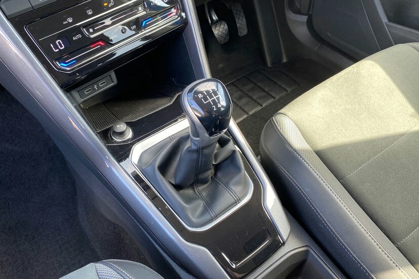 Volkswagen T-Roc 1.5 Tsi Evo Active Dsg Grey #58