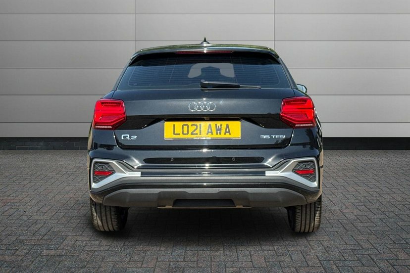 Audi Q2 35 Tdi Quattro Black Edition S Tronic White #11