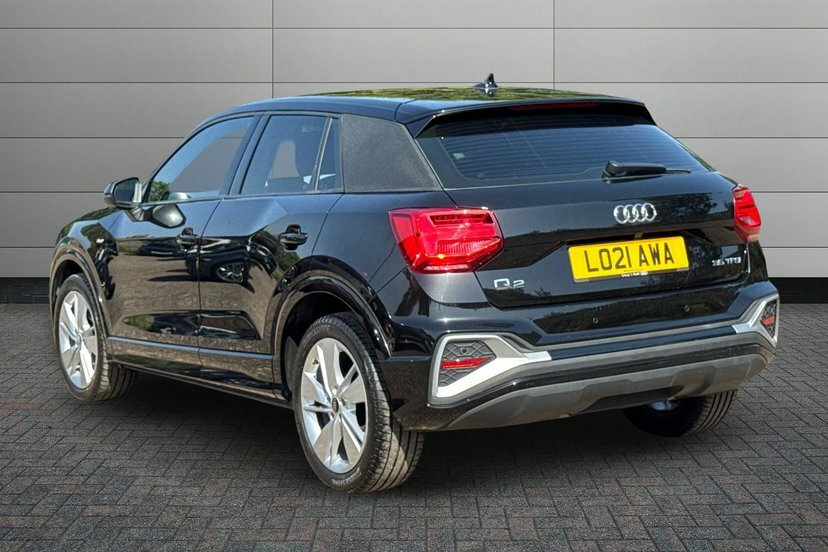 Audi Q2 1.5 Tfsi Cod 35 S Line Suv S Tronic 15 Black #3