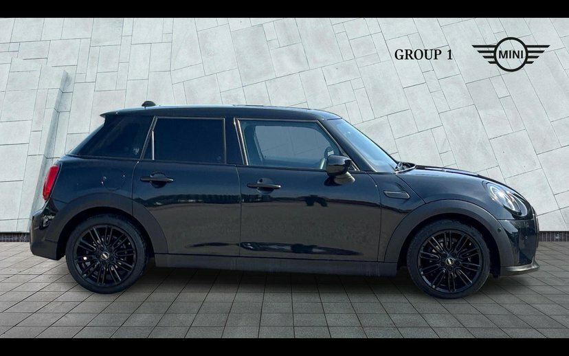 Mini Hatch 5-Door Hatch Cooper Exclusive Black #3