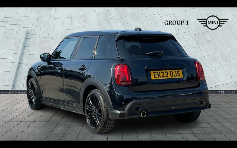 Mini Hatch 5-Door Hatch Cooper Exclusive Black #2